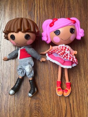 Lalaloopsy Doll Sir Battle Scarred Knight 12" 2010 and pepper pots and pans 09